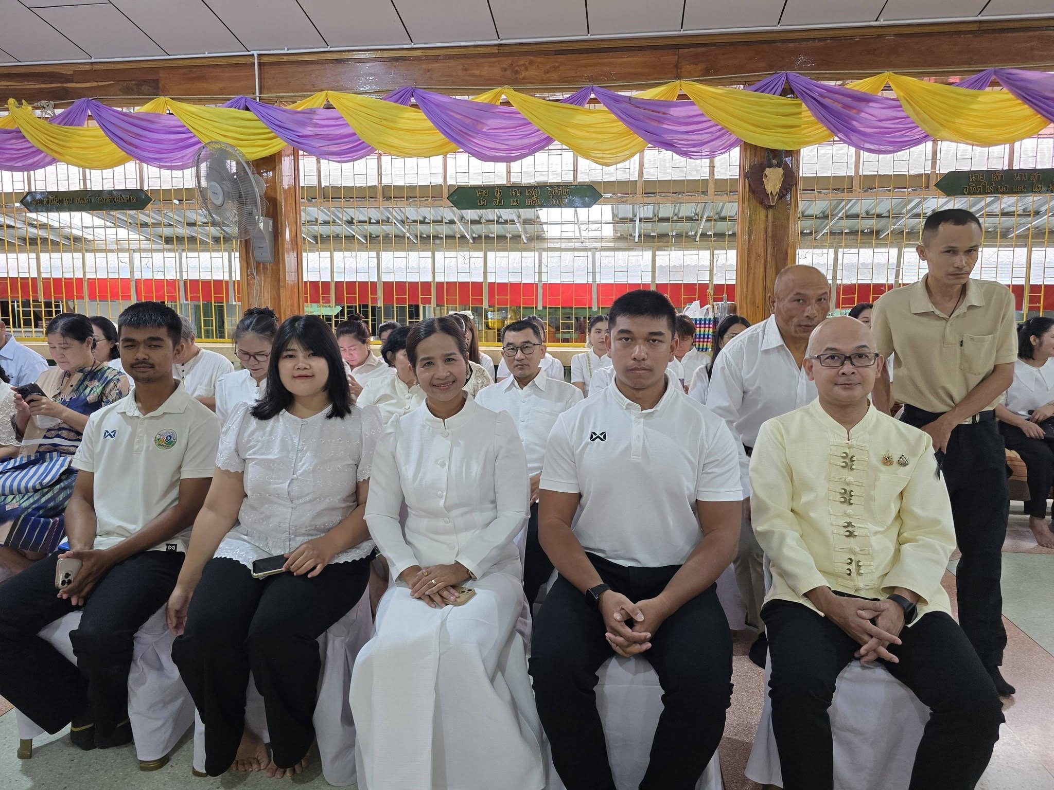 title -  ปฏิรูปที่ดินจังหวัดเพชรบุรี มอบหมายให้ นางสาวนงลักษณ์ เล็กน้อย เจ้าพนักงานธุรการชำนาญงาน พร้อมด้วย เจ้าหน้าที่ ส.ป.ก.เพชรบุรี ร่วมกิจกรรมสำคัญทางพระพุทธศาสนา (วันอาสาฬหบูชาและวันเข้าพรรษา) ประจำปี 2569
